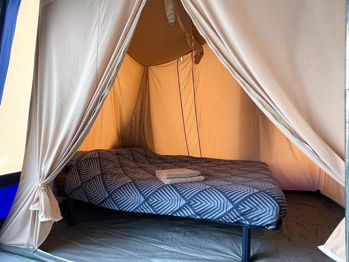 אנה פאולואונה 3- Persoons Bungalowtent Op Rustig Plekje Camping De Iepenhoeve מראה חיצוני תמונה
